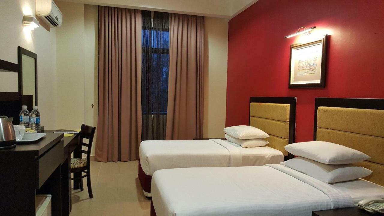 Puteri Bay Hotel 3*